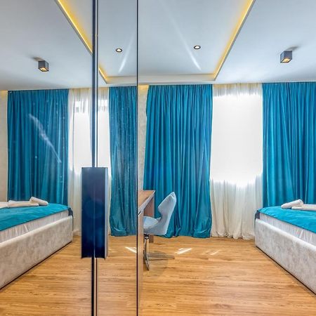 Aparthotel San Valentino Palace à Umag Extérieur photo