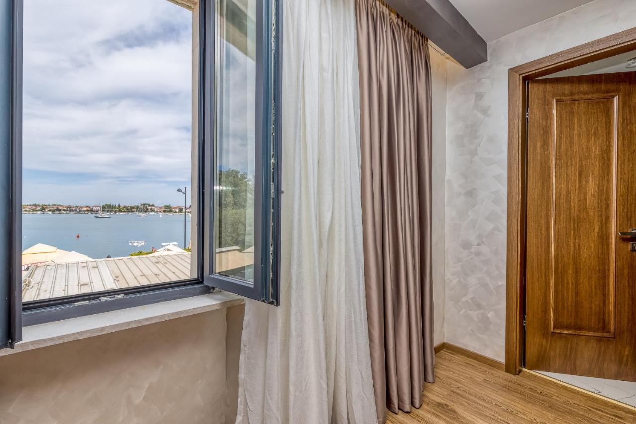 Aparthotel San Valentino Palace à Umag Extérieur photo