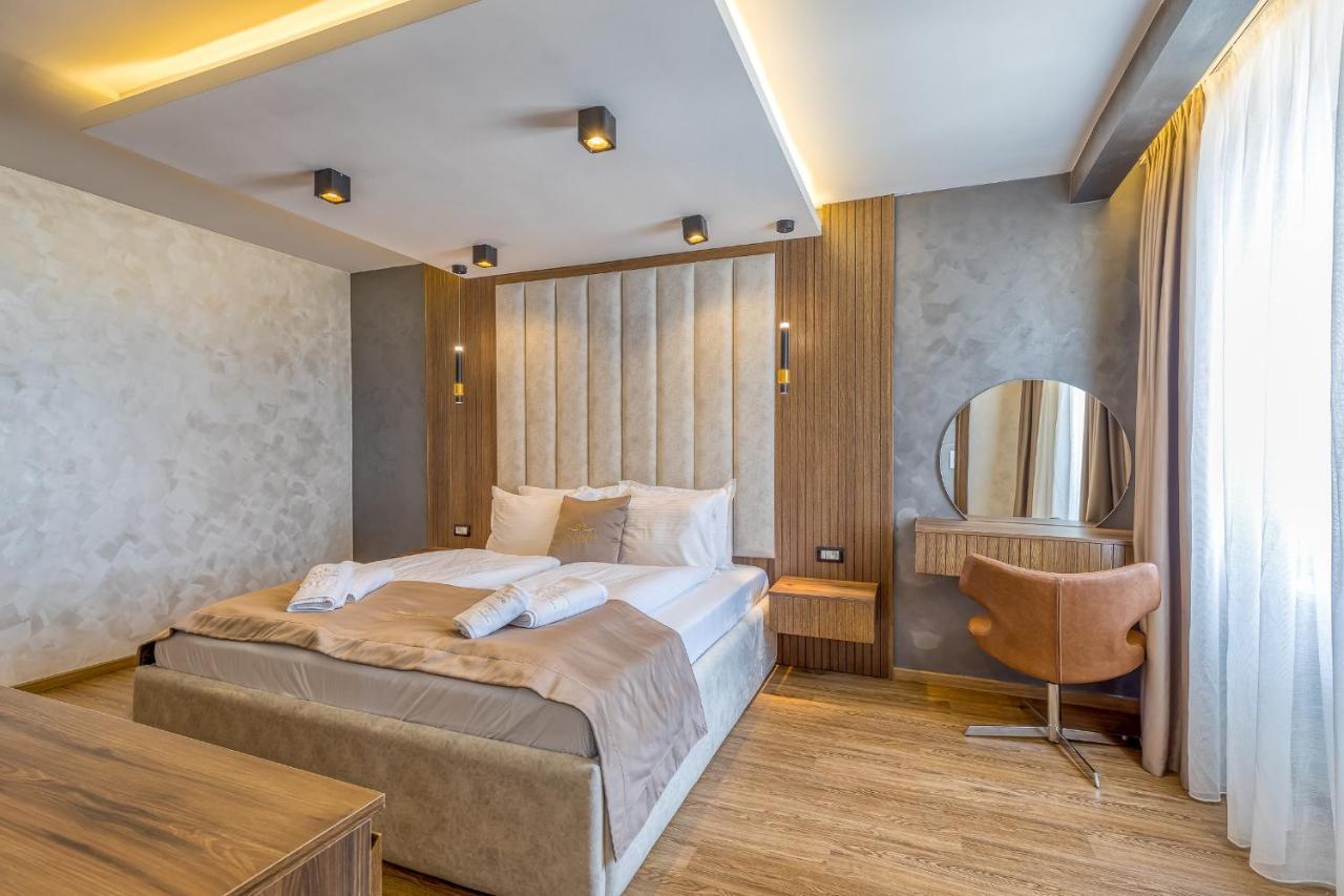 Aparthotel San Valentino Palace à Umag Extérieur photo