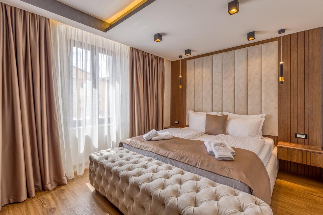 Aparthotel San Valentino Palace à Umag Extérieur photo