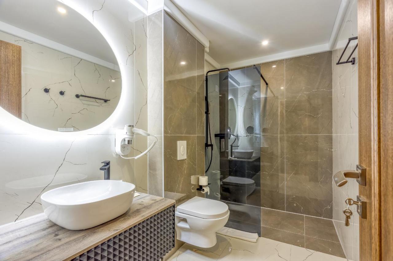 Aparthotel San Valentino Palace à Umag Extérieur photo
