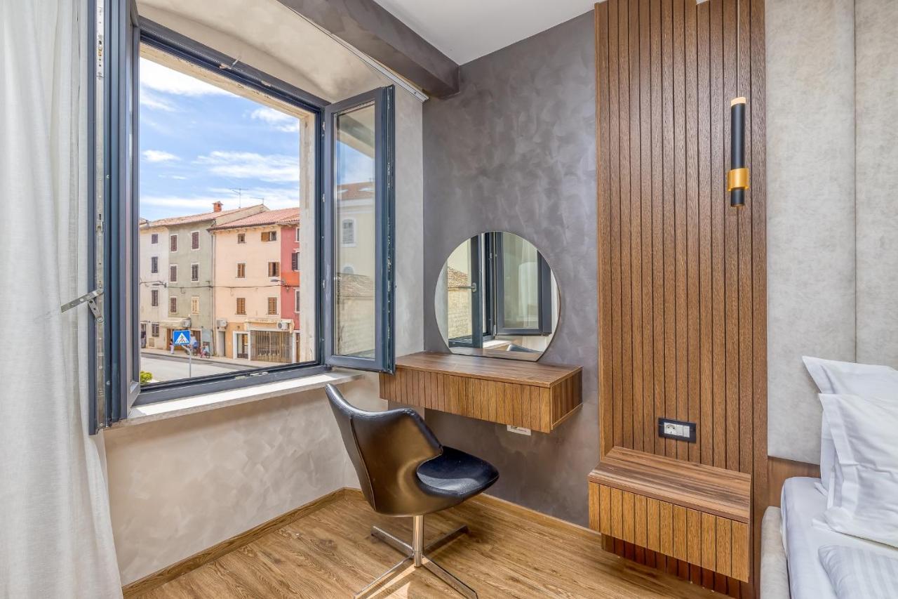Aparthotel San Valentino Palace à Umag Extérieur photo