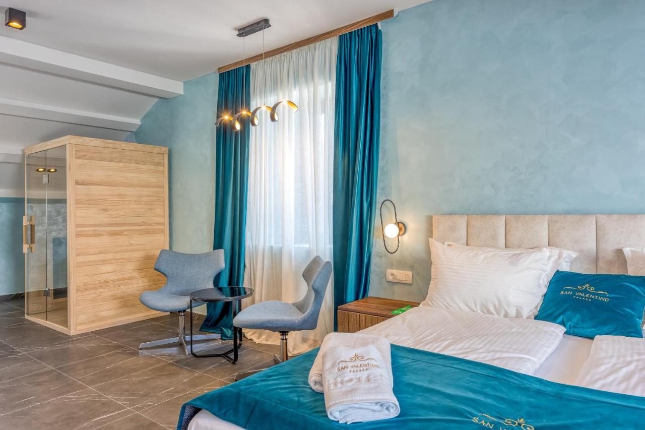 Aparthotel San Valentino Palace à Umag Extérieur photo