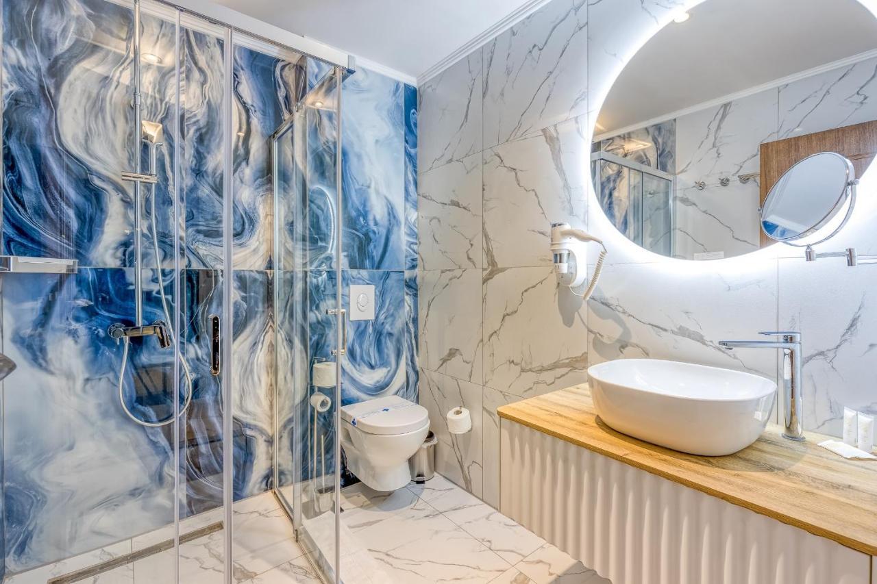 Aparthotel San Valentino Palace à Umag Extérieur photo