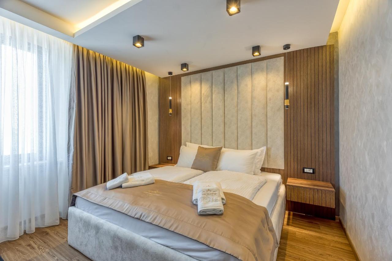 Aparthotel San Valentino Palace à Umag Extérieur photo